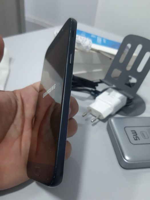 A5 2017 sotiladi karopka dakument  ful + poverbank.