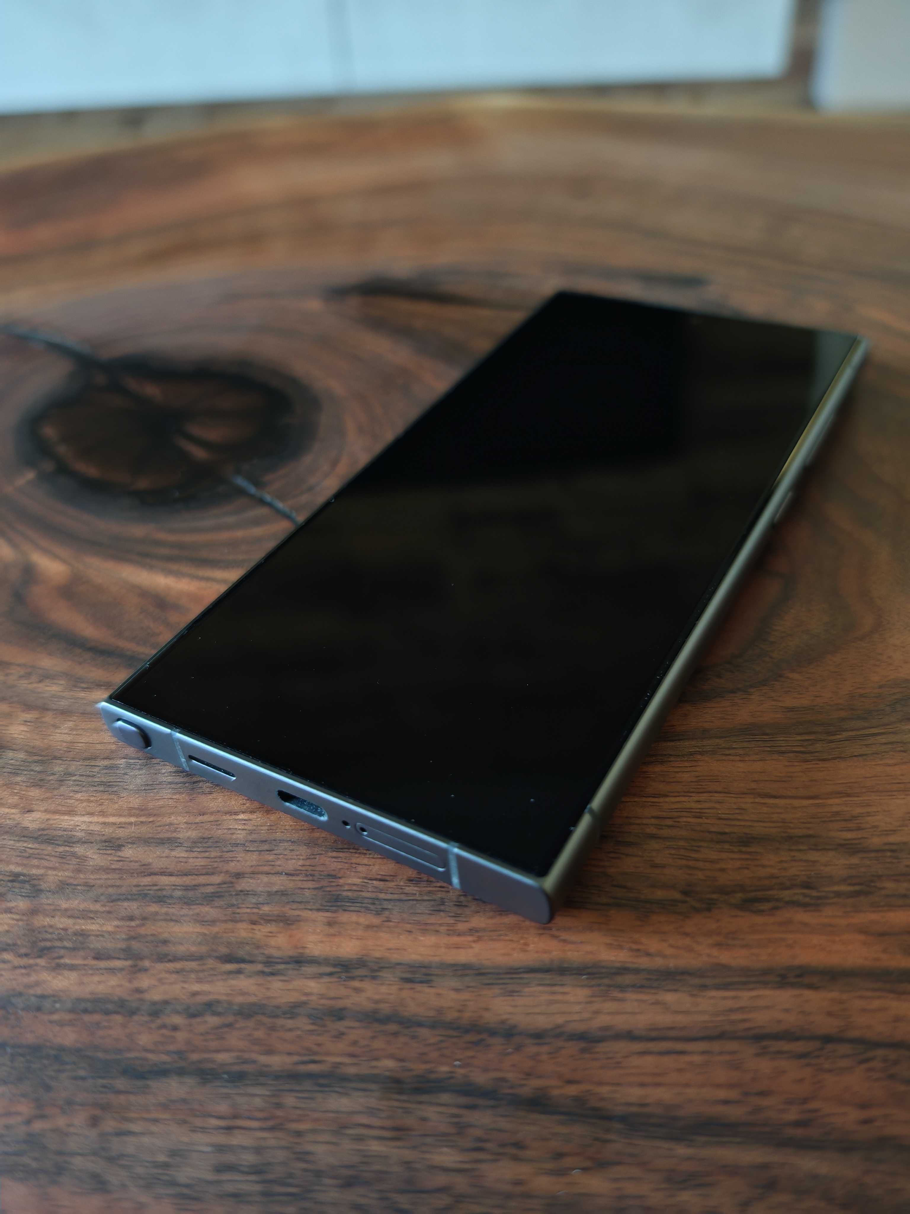 Samsung S24 Ultra / 2 години гаранция