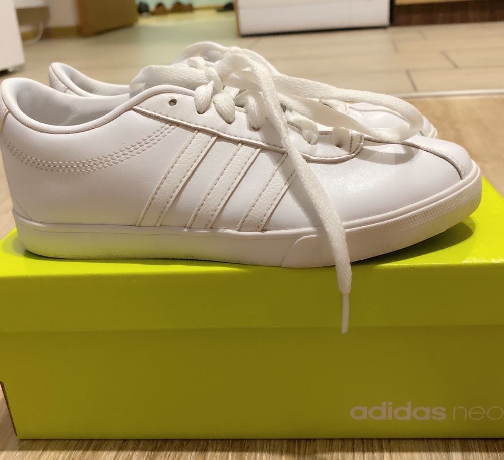 Adidas Neo маратонки