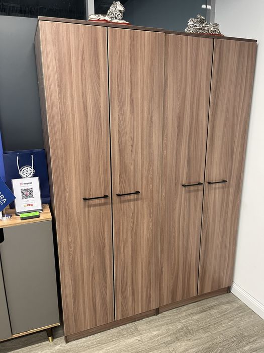 Шкаф офисный бу.