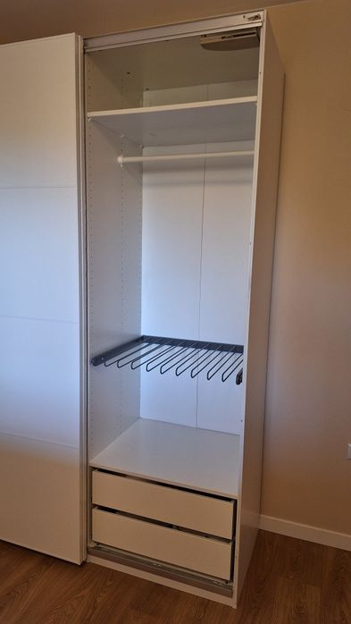 Гардероб с плъзгащи врати Икеа