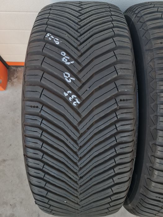 Всесезонни гуми 2 броя MICHELIN CrossClimate 2Suv 235 50 R19 дот 4923
