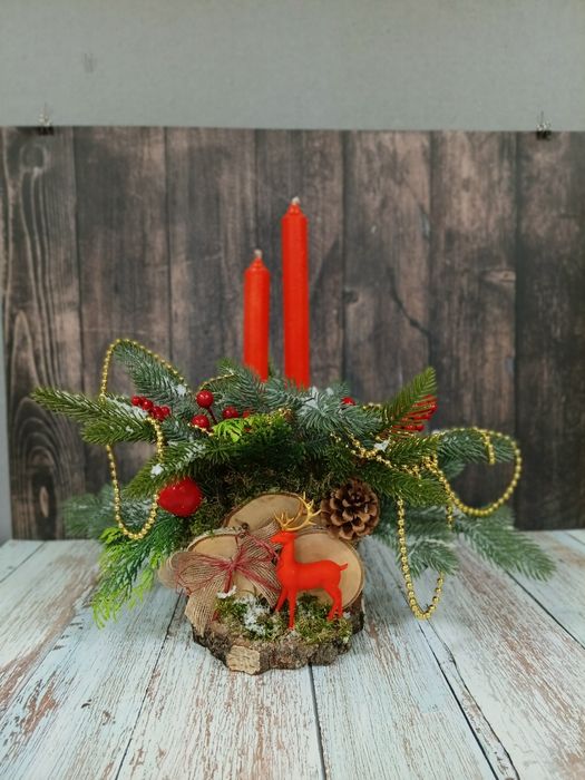 Настольная новогодняя композиция со свечами