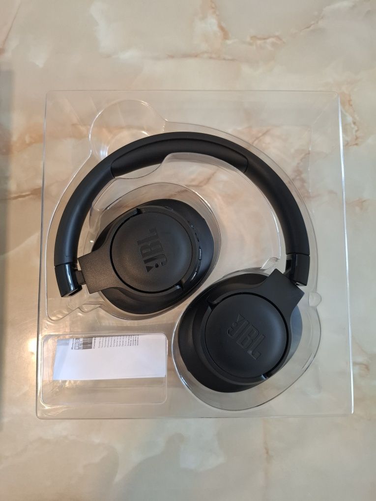 JBL Tune760NC - Черни