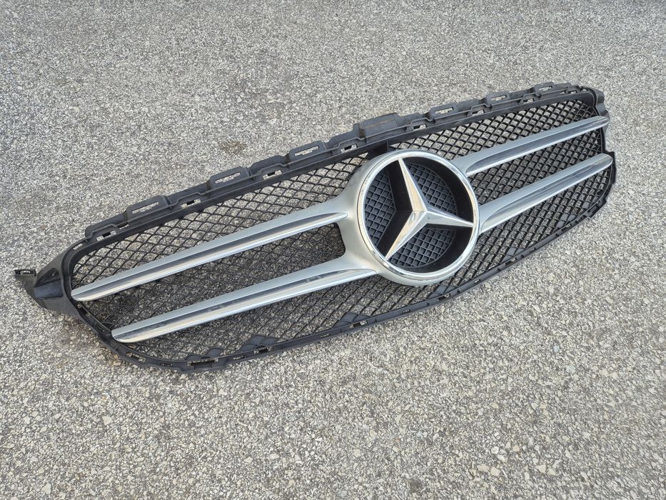 Решетка Мерцедес W205 C class маска Mercedes Ц класа