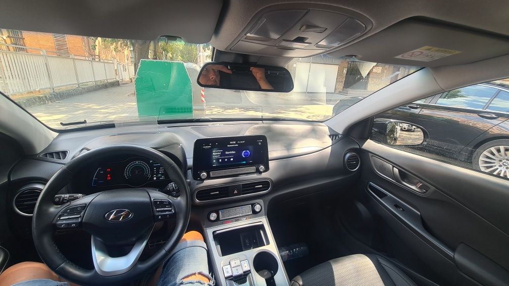 Hyundai Kona 64kw