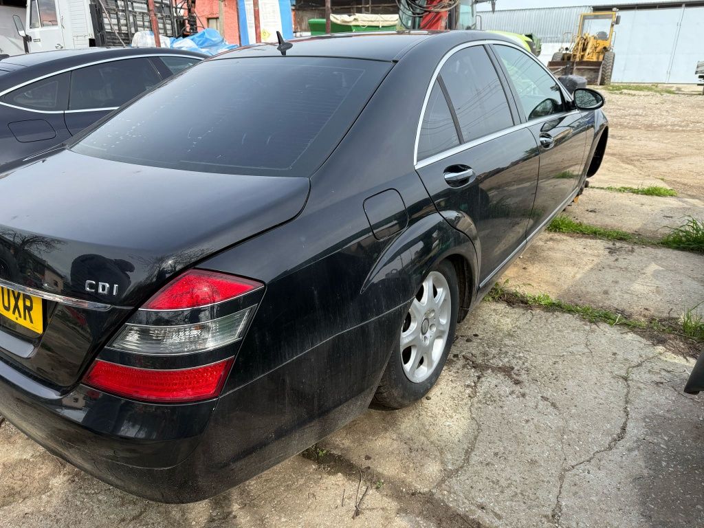 Mercedes benz W221 320 D