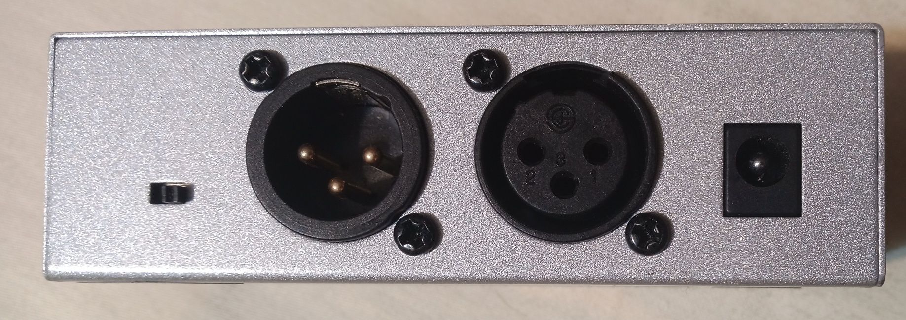 Amplificator microfon condensator Behringer MicroPOWER PS4000 Phantom