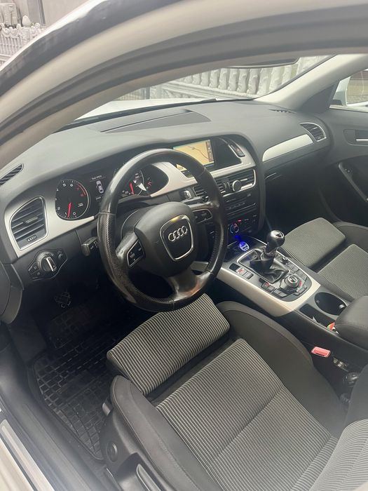 Audi a4 b8 an 2009 1.8benzina