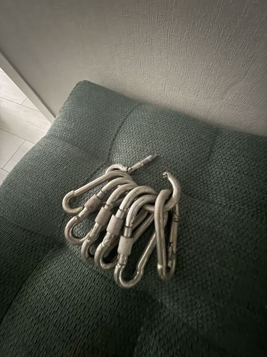 Крючки для баксёрских мешков