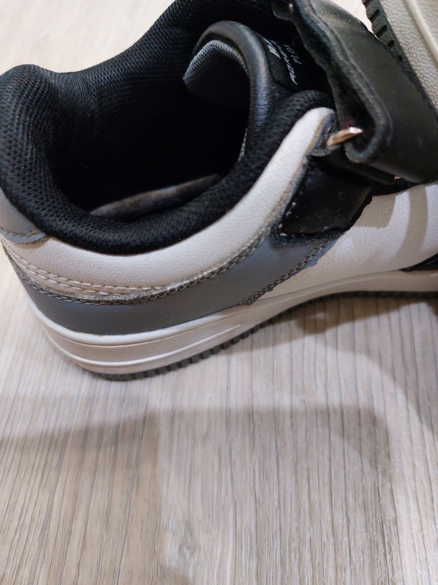 Кросовки Nike уни размер.34