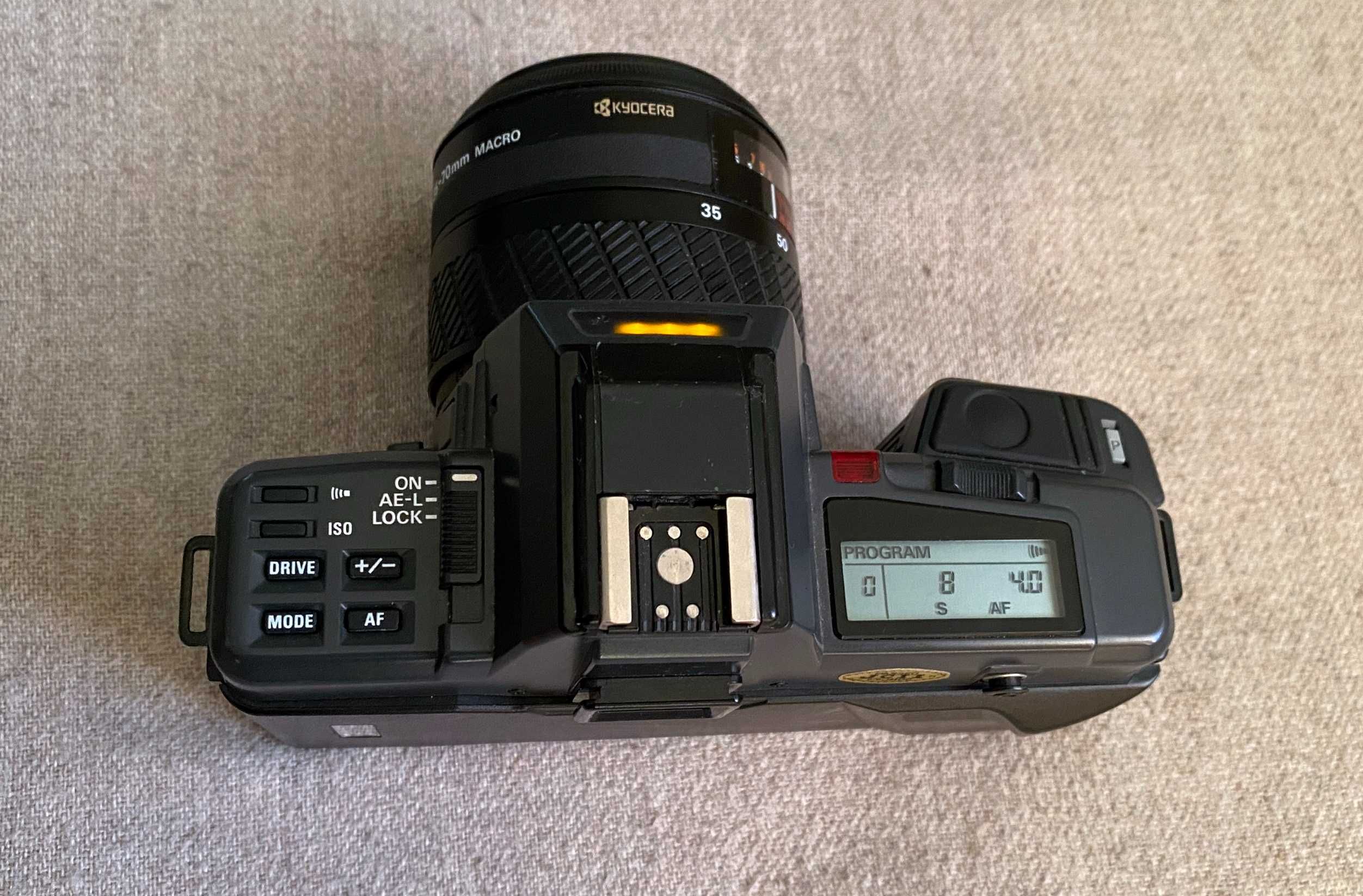 SLR Yashica 230-AF + YASHICA AF 35-70mm 3.3-4.5 - colectie