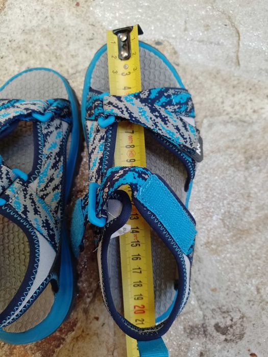 Пантофи KK 22 ном, чехли Defonseca 22 ном, сандали Quechua 32 ном