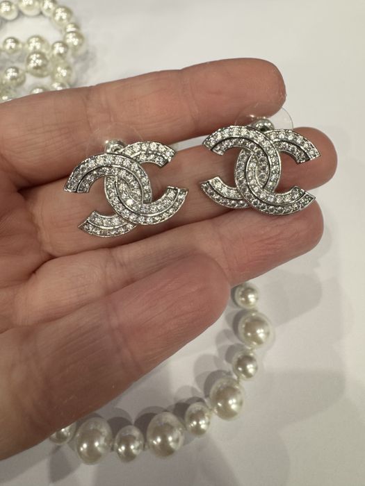 Chanel обеци и дълго колие