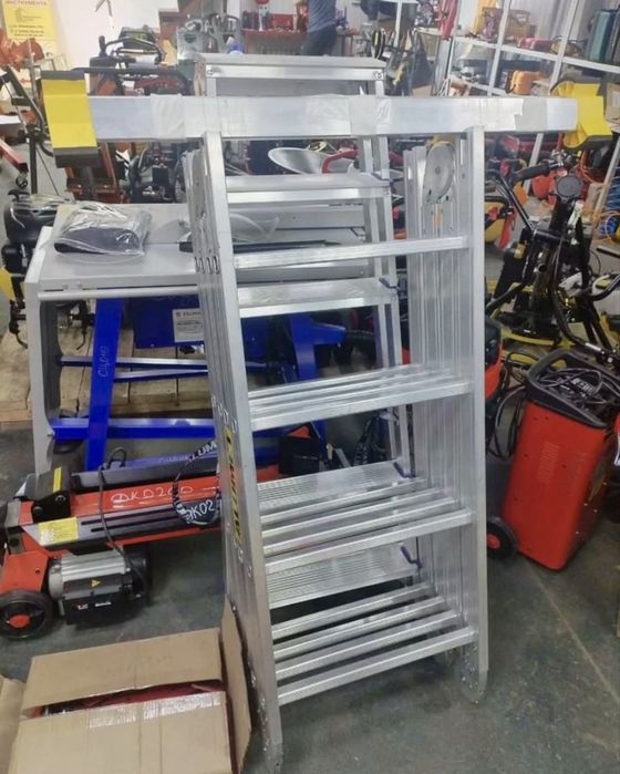 Аренда инструментов прокат Стремянка лестницы леса люлка