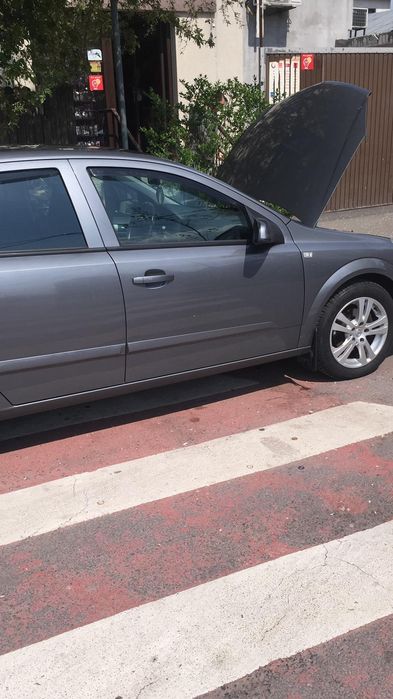 De vanzare Opel Astra H
