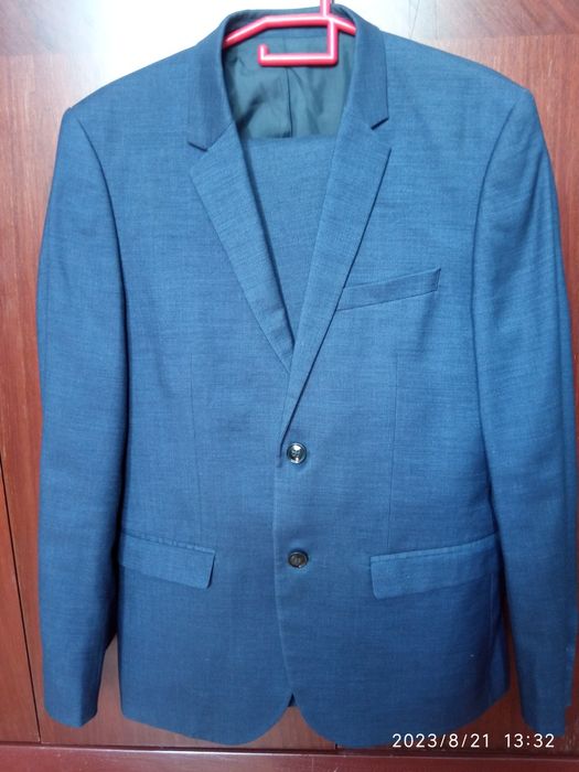 Продам пиджак с брюками.