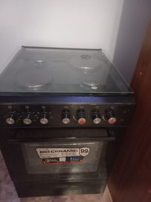 Продам газовую плиту