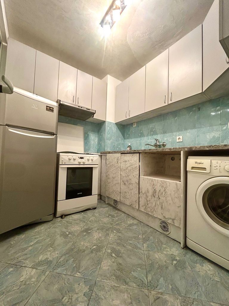 Дава се под наем Тристаен апартамент в София, Левски - 87 кв.м за 637.5 € - Снимка #2