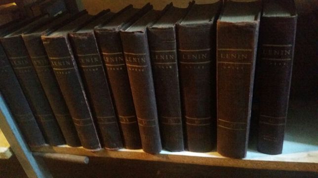 Vând cărți de Lenin ediție completă