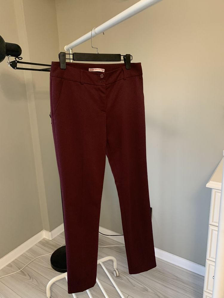 Классические брюки бордовые