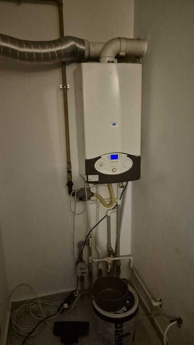 Vand centrala termica Ariston pentru piese