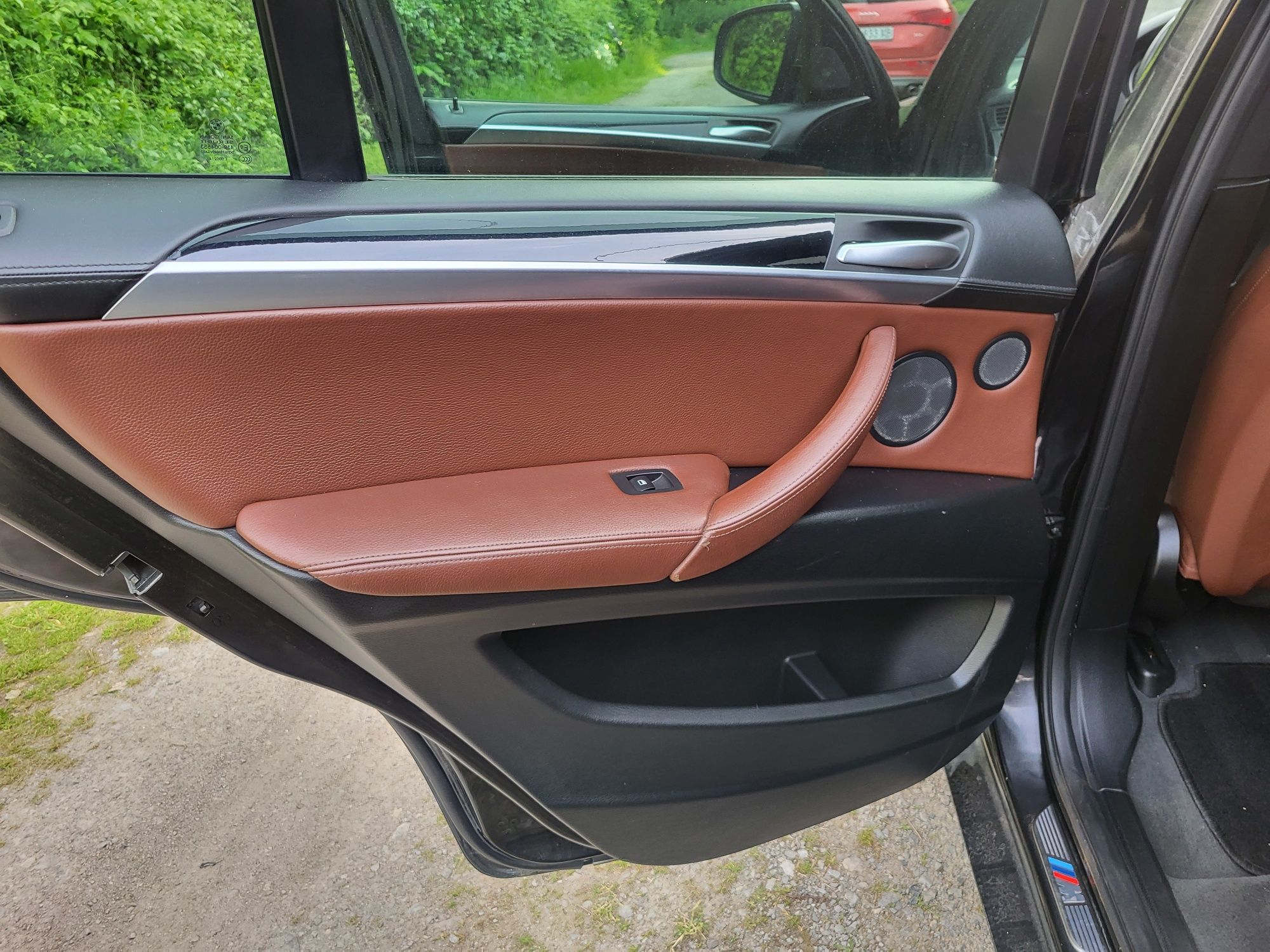 Комфортен салон индивидал за BMW E70 2011г