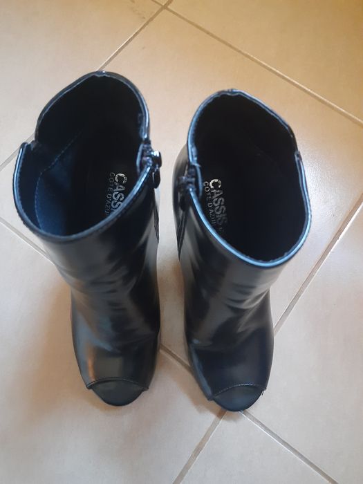 Красиви елегантни боти