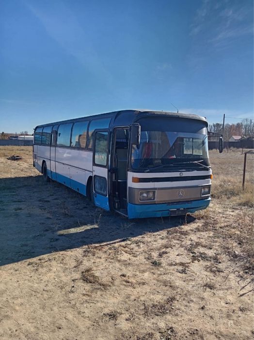Продаю автобус mersedes 0330