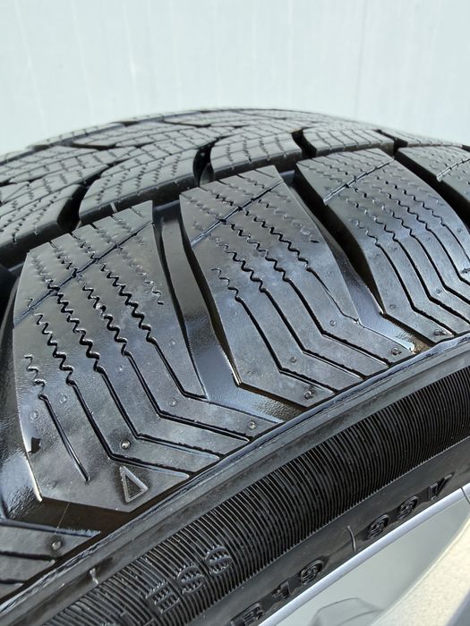 Roti iarna 235/45/R19