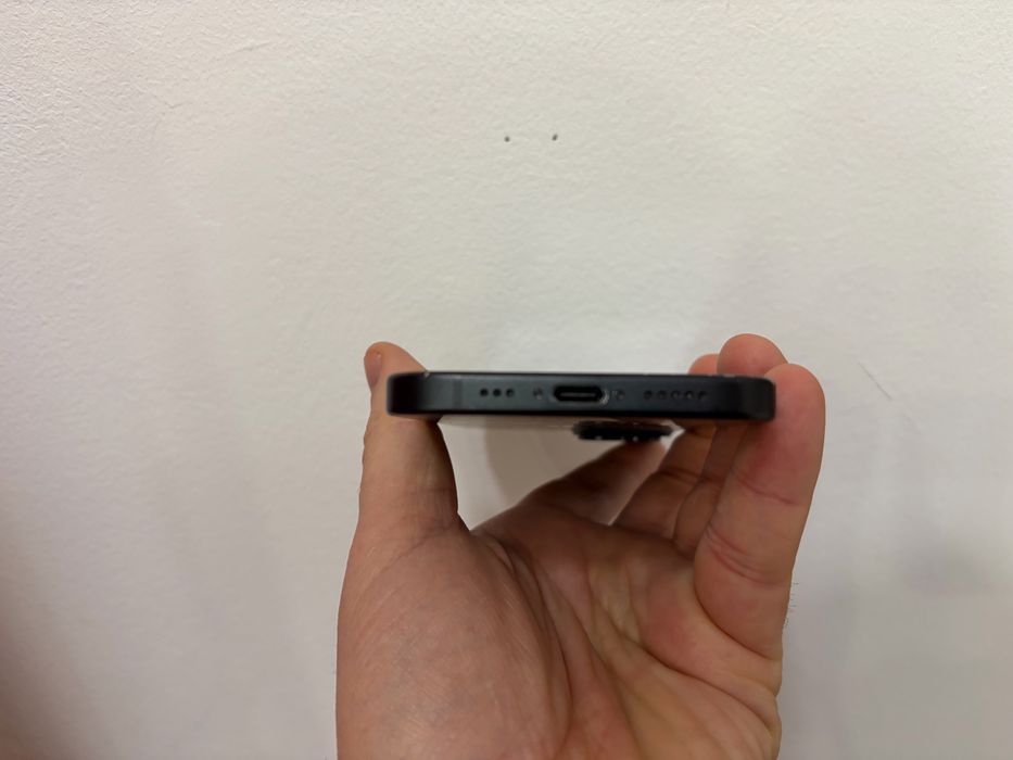 Iphone 15, Black, pentru piese