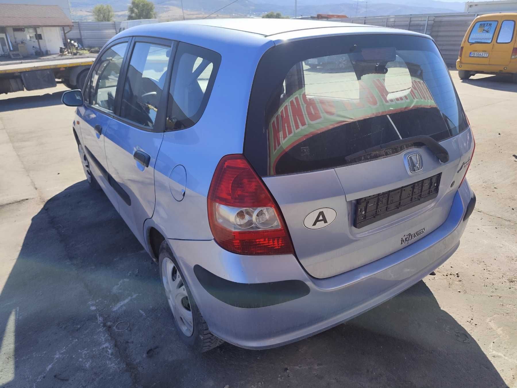 Honda Jazz 1.3 - 83к.с - 2003г. на части