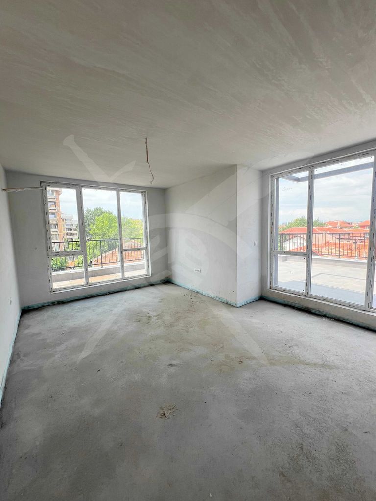 Продава се Тристаен апартамент в Пловдив, Център - 138 кв.м за 2098 €/кв.м - Снимка #14