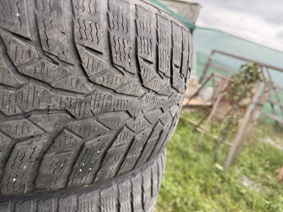 Anvelope iarna 225 55 16 nokian wr d4