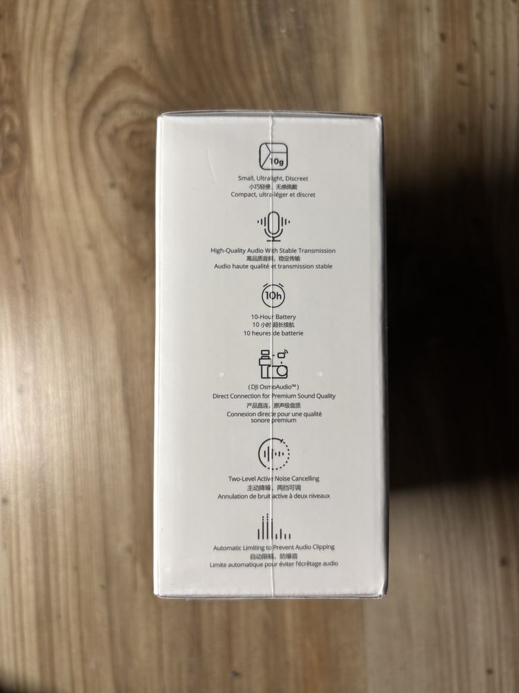 Продам новый микрофон от dji mic mini с двумя передатчиками