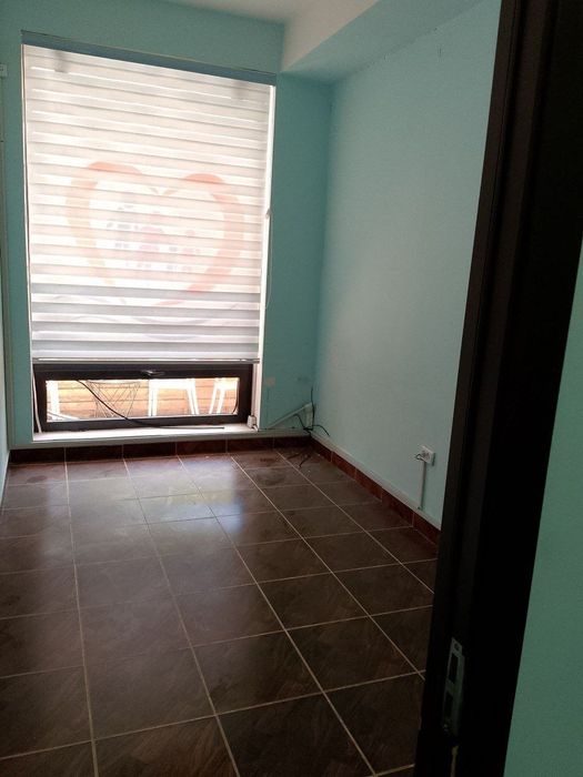 Учтепинский рн фархадский перекресток 40м² 2этаж 3комнаты в доль дорог