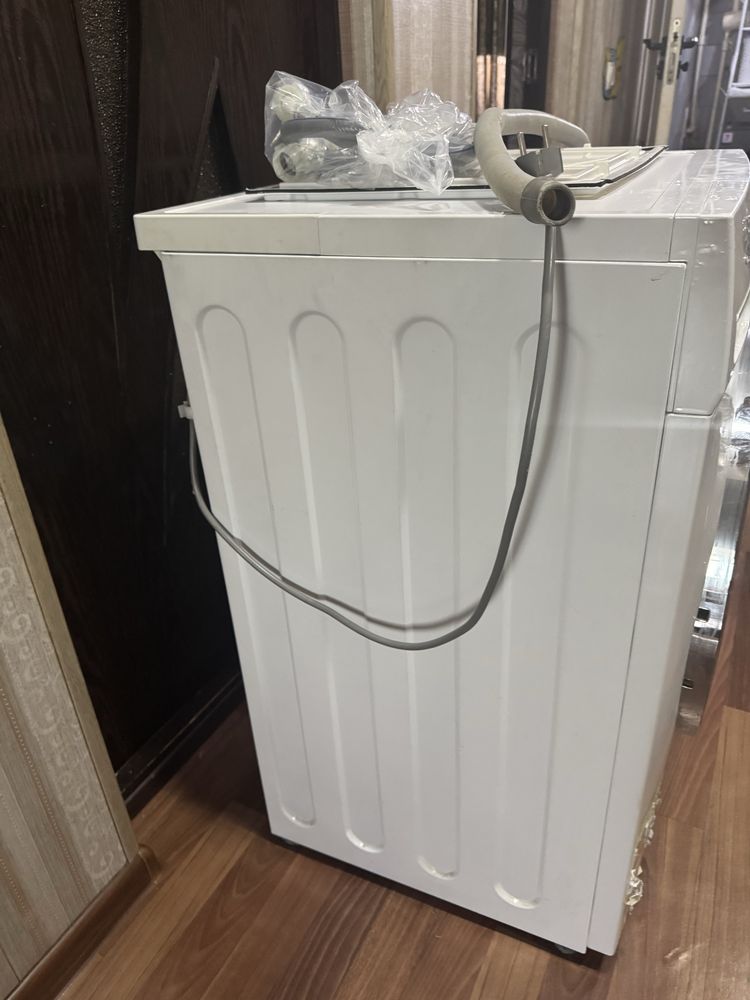 Продам стиральную машину автомат фирмы Мидеа
