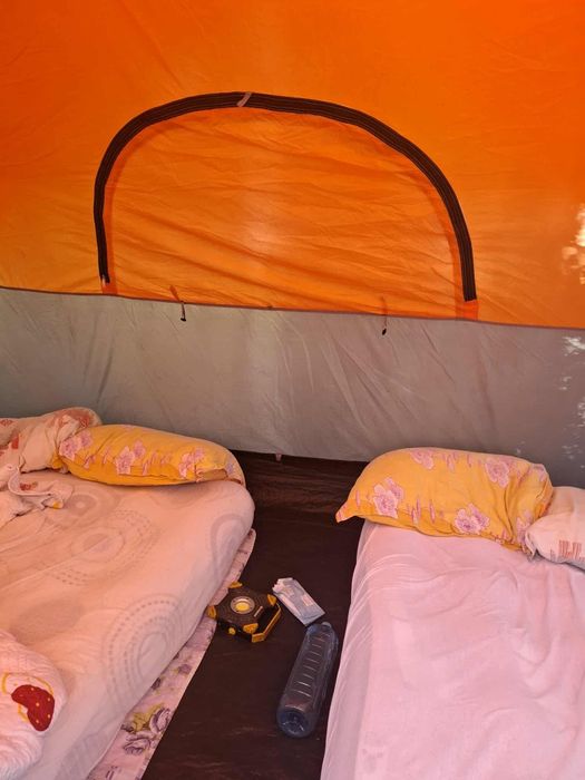 Vând cort de 6 persoane