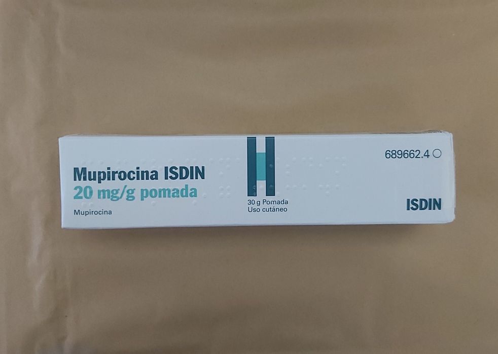 Vând unguent Mupirocin 30g