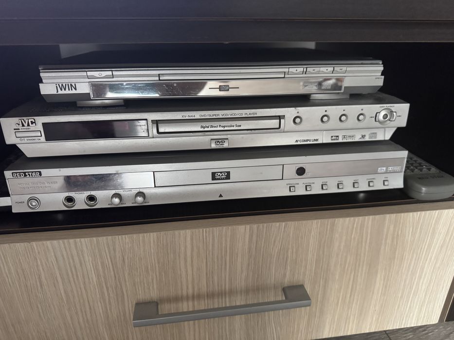 DVD Player Red Star + jWin + JVC– toate accesoriile incluse