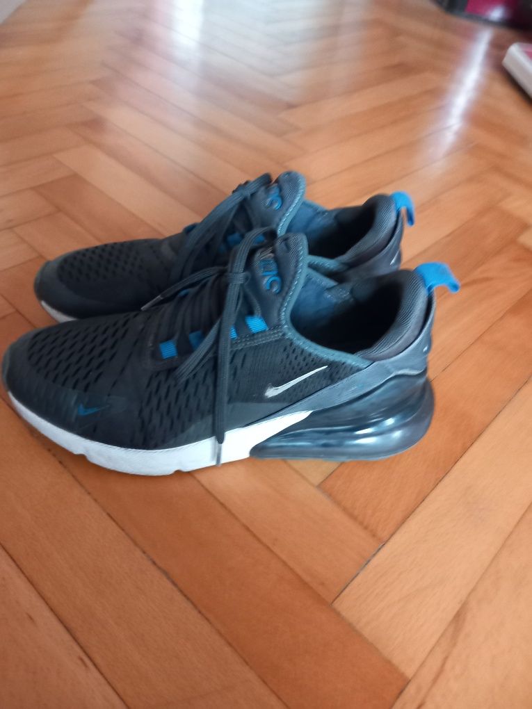 Маратонки Nike air max 270