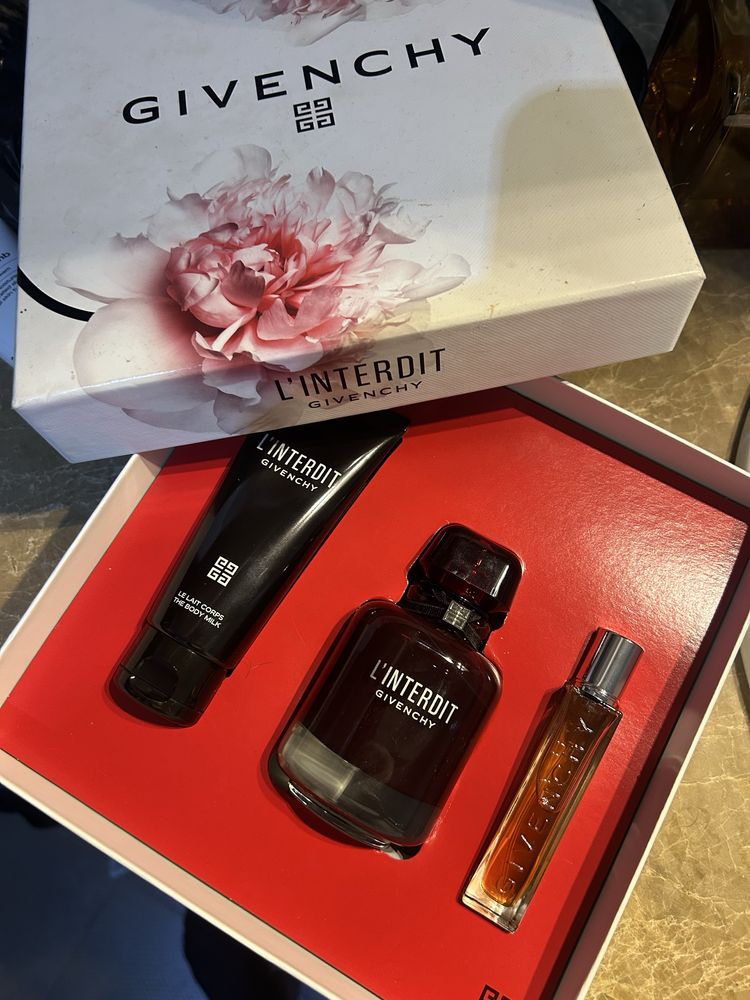 GIVENCHY комлект