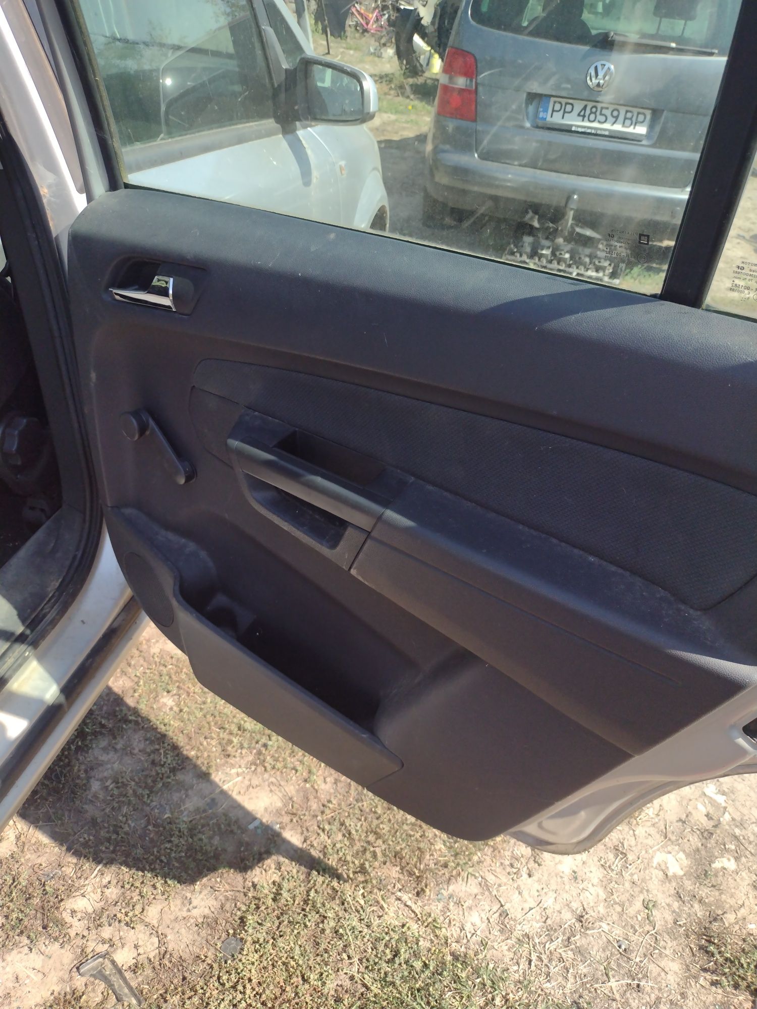 Опел Зафира Opel Zafira B 1.9 на части