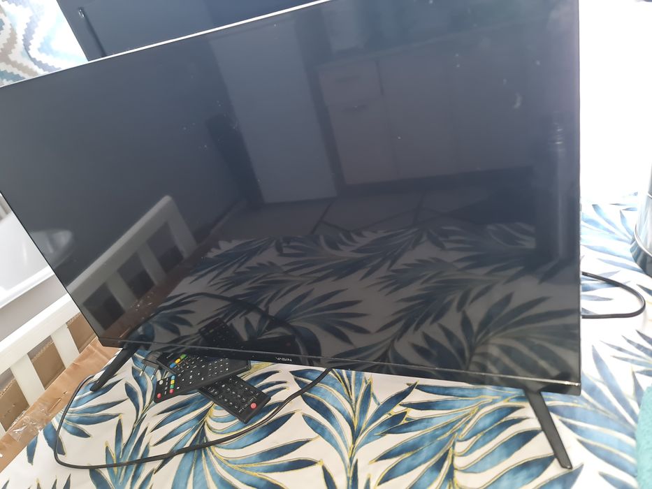 Продам телевизор