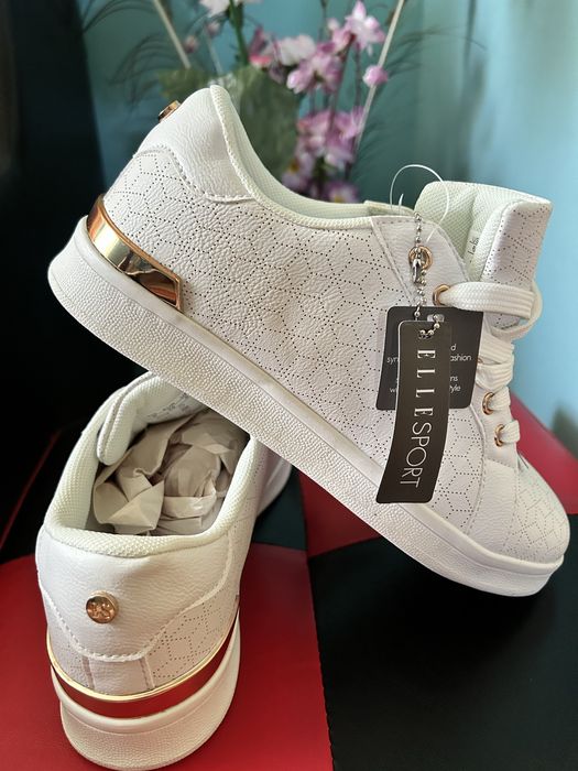 Adidasi sport marca Elle sport, mărimea 38, culoare alb