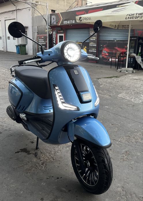 Scuter benzina de vanzare