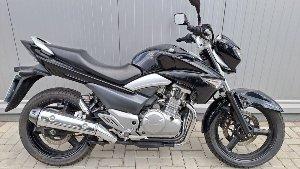 Suzuki GW250 Inazuma 2012 categ A2