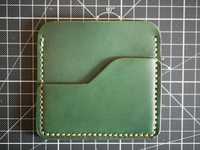Portofel handmade pentru carduri din piele naturala verde