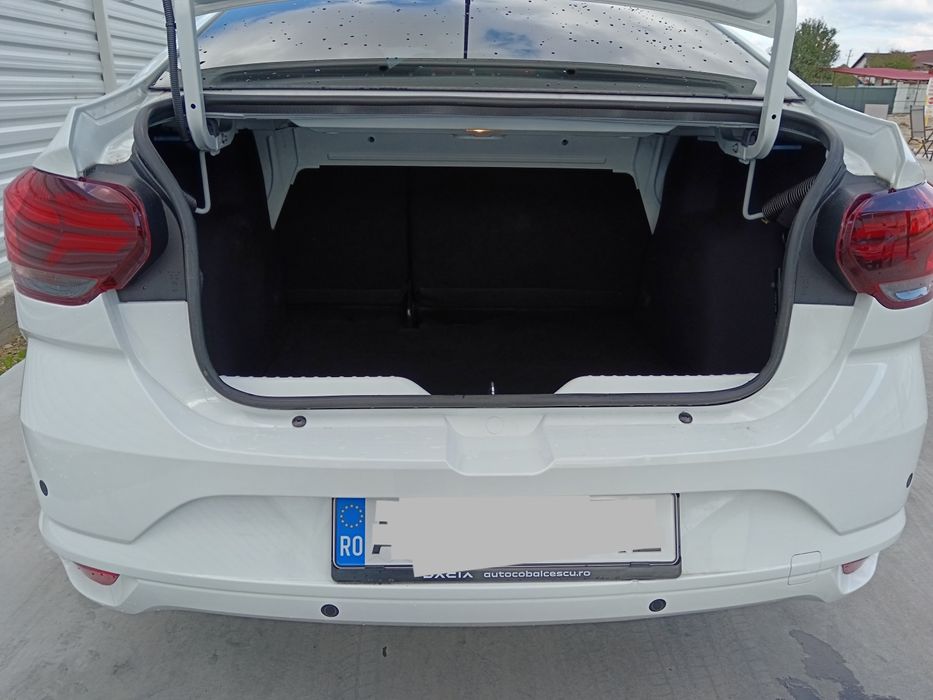 Vând Dacia Logan 3 an fabricație 2022 Decembrie