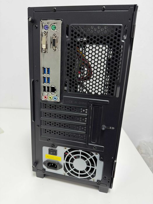 Unitate Calculator PC Gaming i7 8700 - 12 nuclee.  16 GB ram